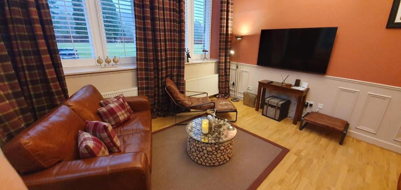 The Highland Club Hotel Fort Augustus Bagian luar foto
